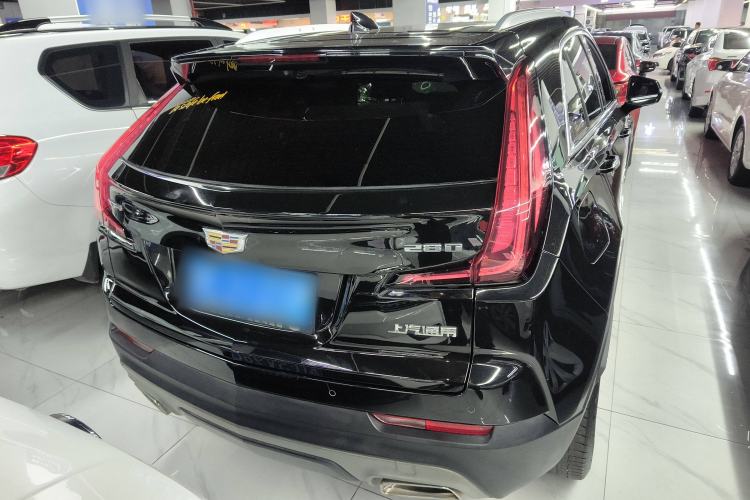 Used Cadillac XT4 2020 28T Two-Wheel-Drive Leading Version Exterior 4