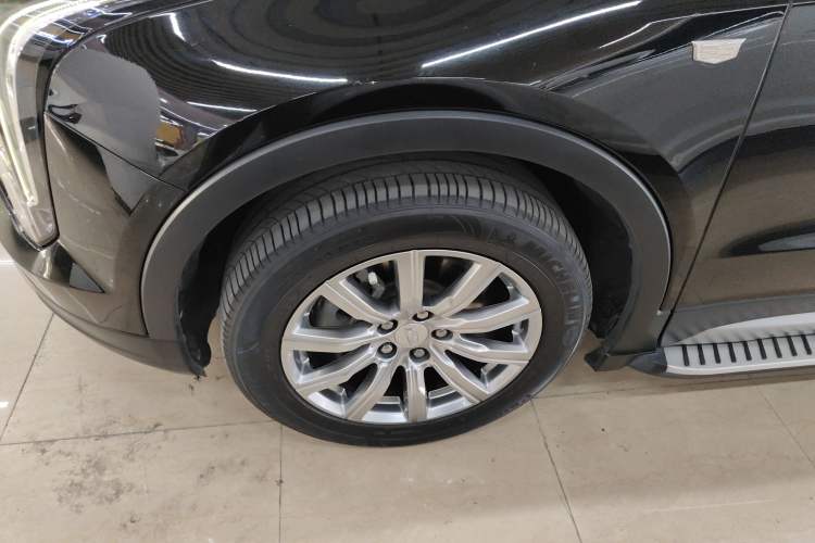 Used Cadillac XT4 2020 Revised Version 28T Two-Wheel Drive Luxury Edition Exterior 4