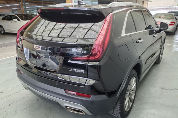 Used Cadillac XT4 2020 28T Two-Wheel-Drive Leading Version Exterior 5