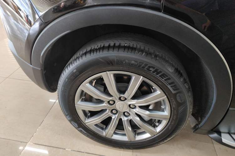 Used Cadillac XT4 2020 Revised Version 28T Two-Wheel Drive Luxury Edition Exterior 5