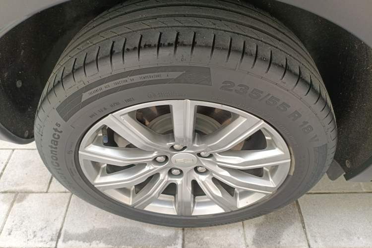 Used Cadillac XT4 2020 28T Two-Wheel-Drive Leading Version Exterior 5
