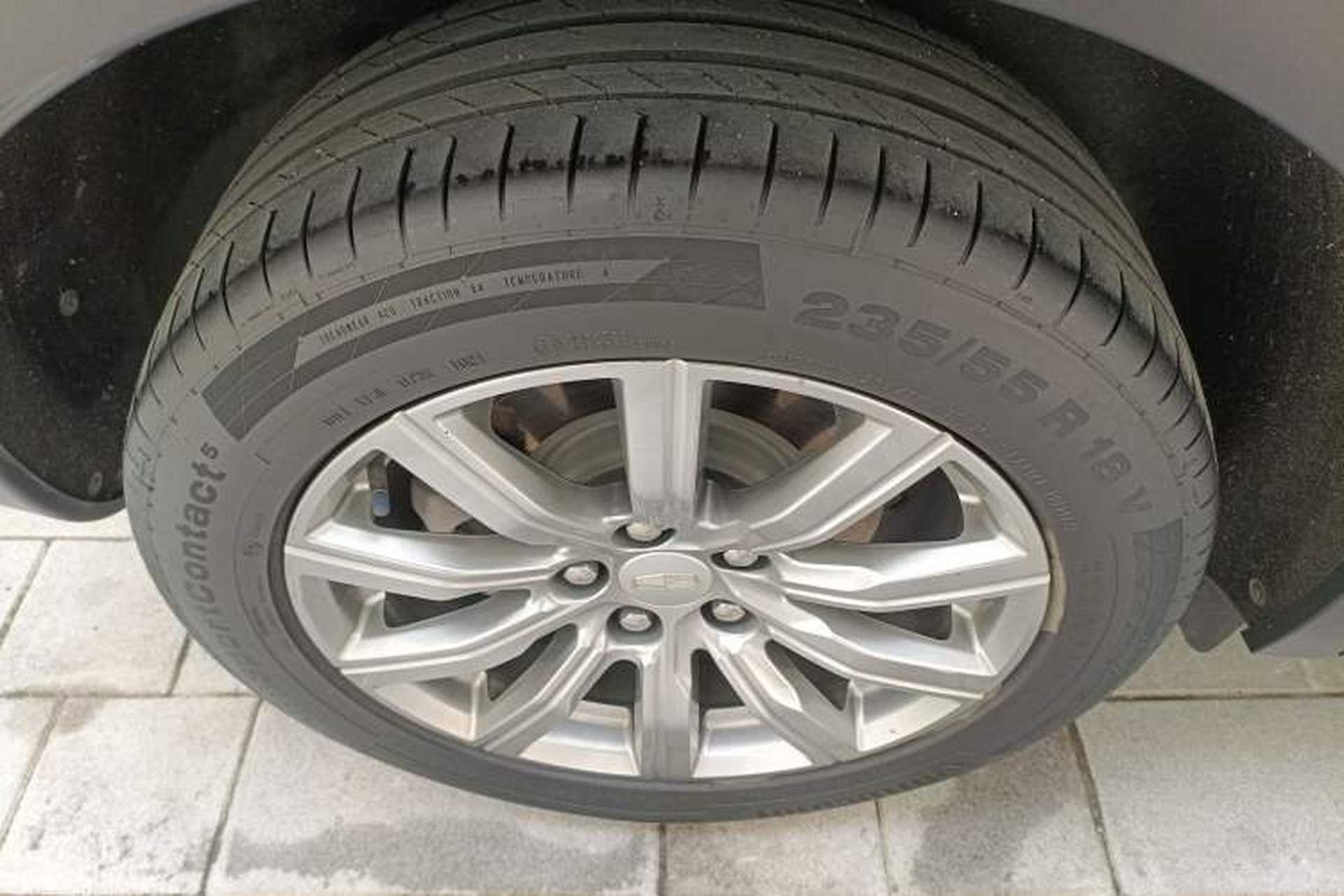 Used Cadillac XT4 2020 28T Two-Wheel-Drive Leading Version Exterior 5