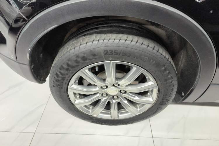 Used Cadillac XT4 2020 28T Two-Wheel-Drive Leading Version Exterior 8