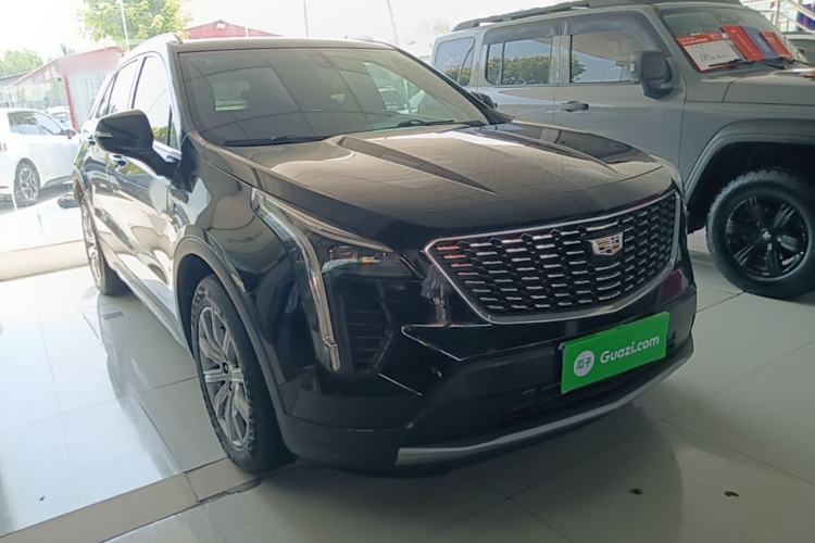 Used Cadillac XT4 2020 28T Two-Wheel-Drive Leading Version Front Right 45 Deg
