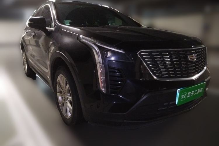 Used Cadillac XT4 2020 Revised Version 28T Two-Wheel Drive Tech Edition Front Right 45 Deg