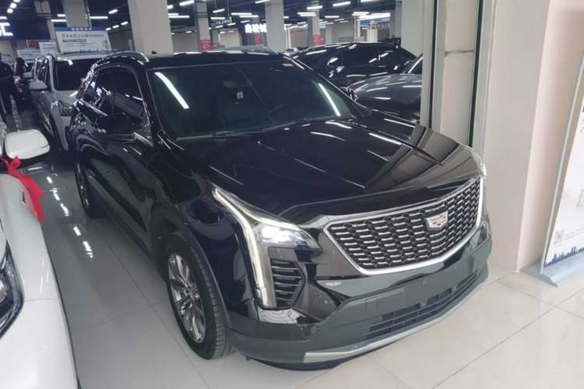 Used Cadillac XT4 2020 Revised Version 28T Two-Wheel Drive Luxury Edition Front Right 45 Deg