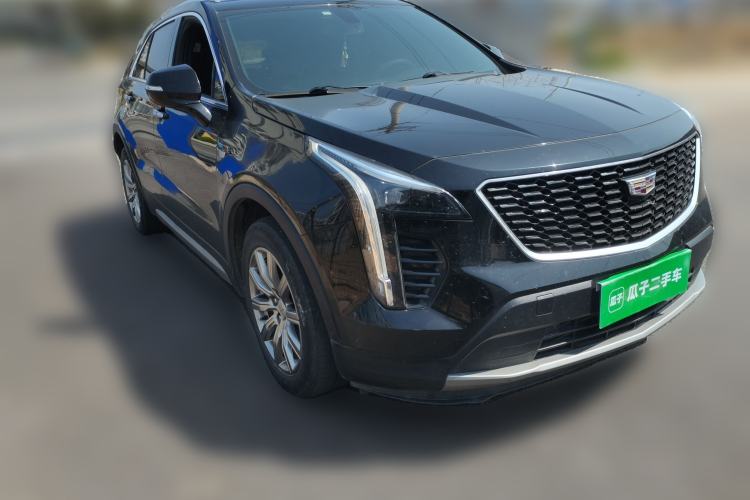 Used Cadillac XT4 2020 28T Two-Wheel-Drive Leading Version Front Right 45 Deg