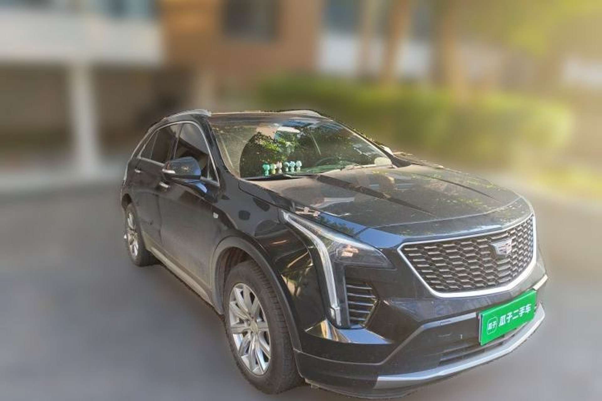 Used Cadillac XT4 2020 28T Two-Wheel-Drive Leading Version Front Right 45 Deg