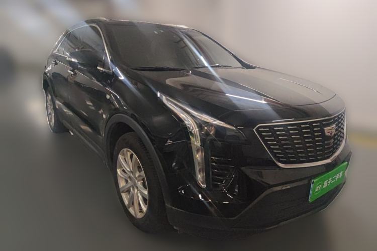 Used Cadillac XT4 2020 Revised Version 28T Two-Wheel Drive Tech Edition Front Right 45 Deg