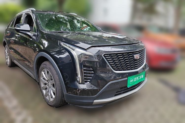 Used Cadillac XT4 2020 Revised Version 28T Two-Wheel Drive Luxury Edition Front Right 45 Deg