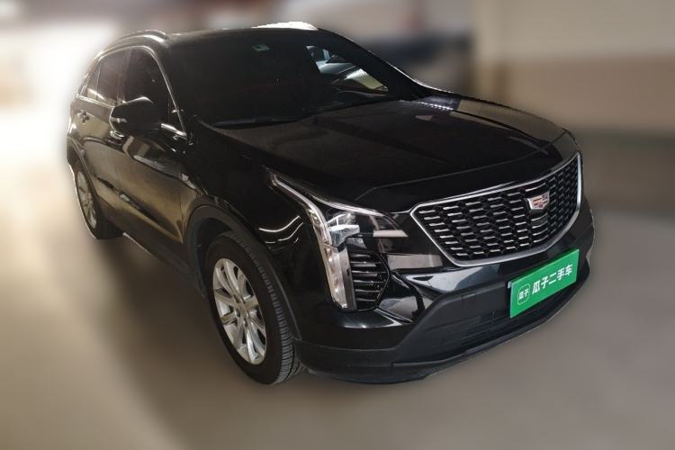 Used Cadillac XT4 2020 Revised Version 28T Two-Wheel Drive Tech Edition Front Right 45 Deg