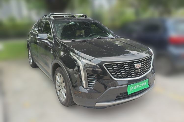 Used Cadillac XT4 2020 28T Two-Wheel-Drive Leading Version Front Right 45 Deg