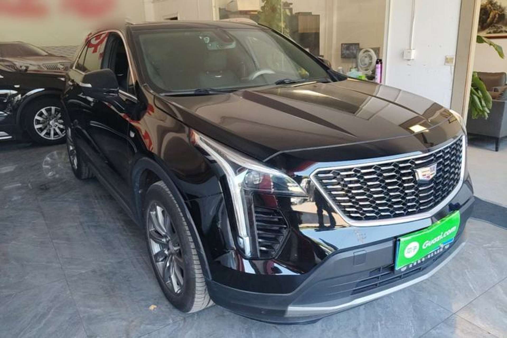 Used Cadillac XT4 2020 Revised Version 28T Two-Wheel Drive Luxury Edition Front Right 45 Deg
