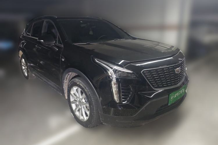 Used Cadillac XT4 2020 Revised Version 28T Two-Wheel Drive Tech Edition Front Right 45 Deg