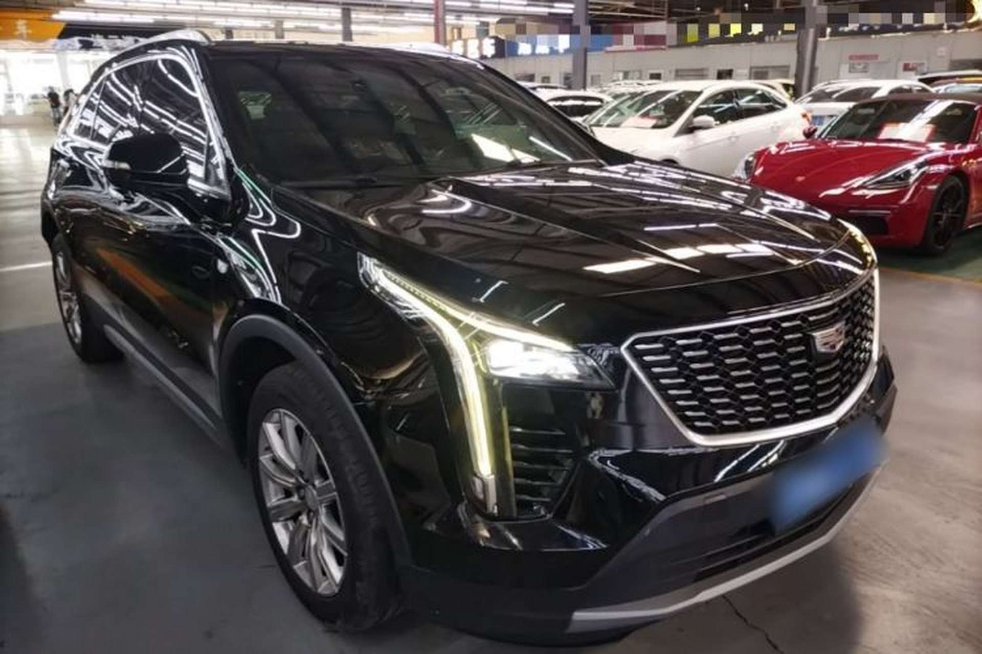 Used Cadillac XT4 2020 28T Two-Wheel-Drive Leading Version Front Right 45 Deg