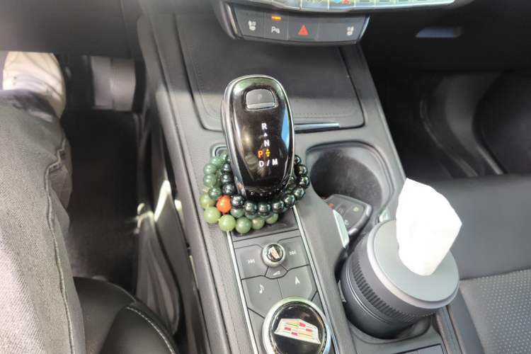 Used Cadillac XT4 2020 Revised Version 28T Two-Wheel Drive Leading Edition Gear Lever