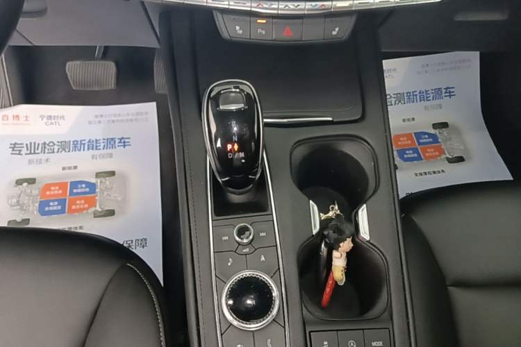 Used Cadillac XT4 2020 28T Two-Wheel-Drive Leading Version Gear Lever