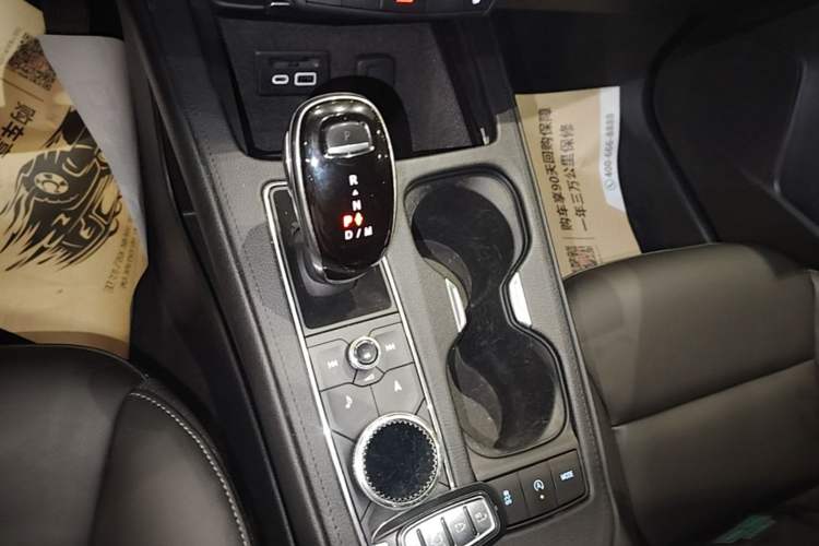 Used Cadillac XT4 2020 28T Two-Wheel-Drive Leading Version Gear Lever