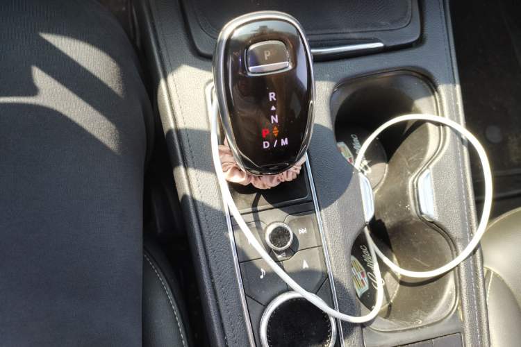Used Cadillac XT4 2020 28T Two-Wheel-Drive Leading Version Gear Lever