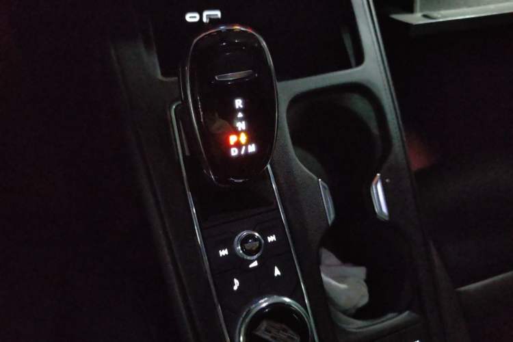 Used Cadillac XT4 2020 28T Two-Wheel-Drive Leading Version Gear Lever