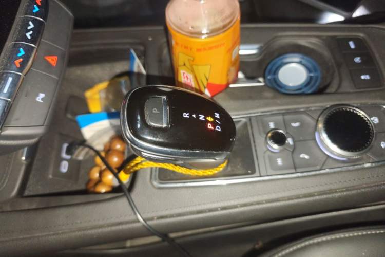 Used Cadillac XT4 2020 Revised Version 28T Two-Wheel Drive Tech Edition Gear Lever