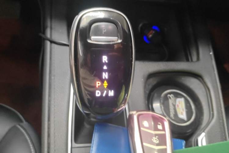 Used Cadillac XT4 2020 Revised Version 28T Two-Wheel Drive Leading Edition Gear Lever