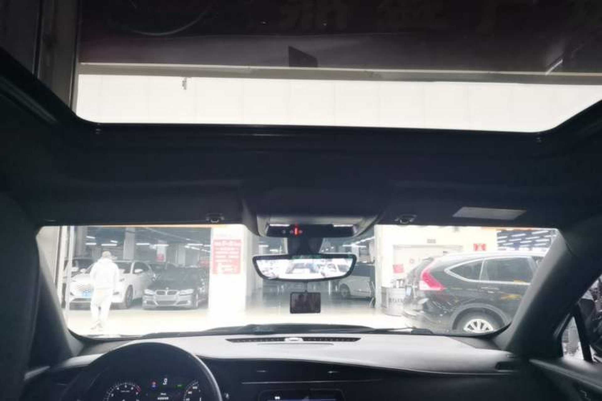 Used Cadillac XT4 2020 Revised Version 28T Two-Wheel Drive Luxury Edition Headliner