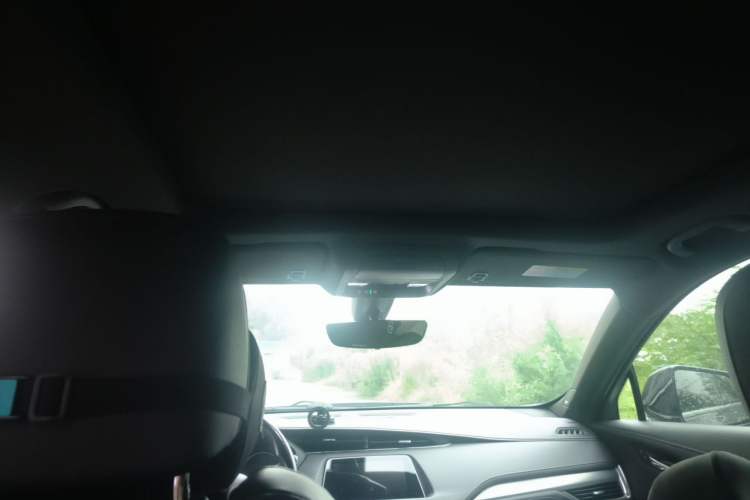 Used Cadillac XT4 2020 28T Two-Wheel-Drive Leading Version Headliner