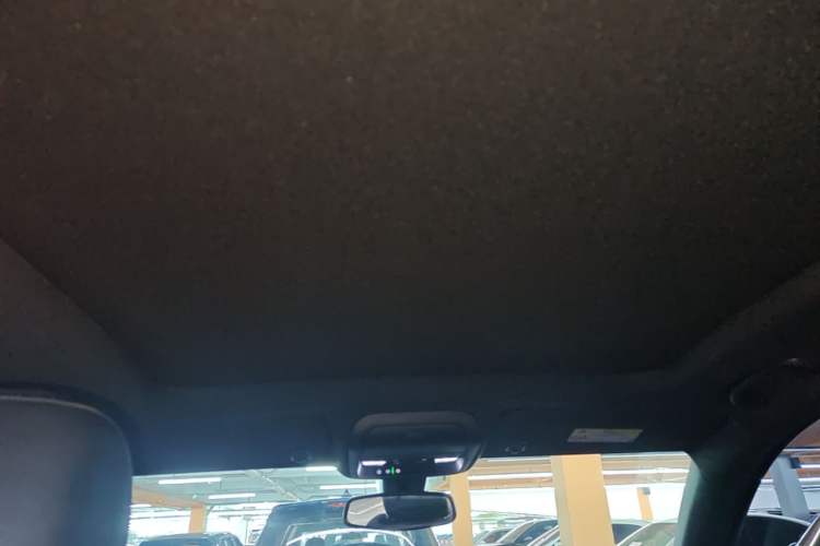 Used Cadillac XT4 2020 28T Two-Wheel-Drive Leading Version Headliner
