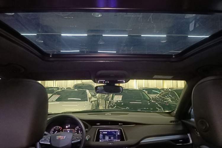 Used Cadillac XT4 2020 Revised Version 28T Two-Wheel Drive Leading Edition Headliner