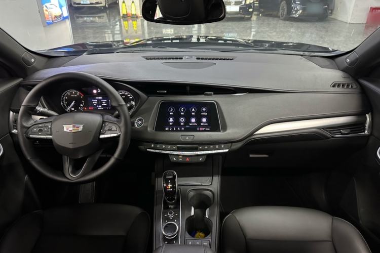 Used Cadillac XT4 2020 28T Two-Wheel-Drive Leading Version Interior 1
