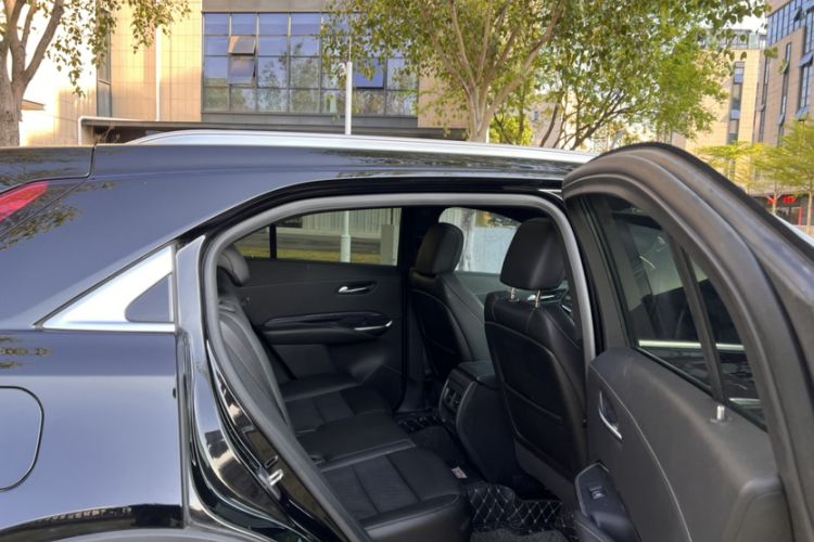 Used Cadillac XT4 2020 Revised Version 28T Two-Wheel Drive Tech Edition Interior 1