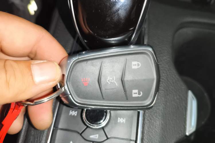Used Cadillac XT4 2020 Revised Version 28T Two-Wheel Drive Leading Edition Interior 1
