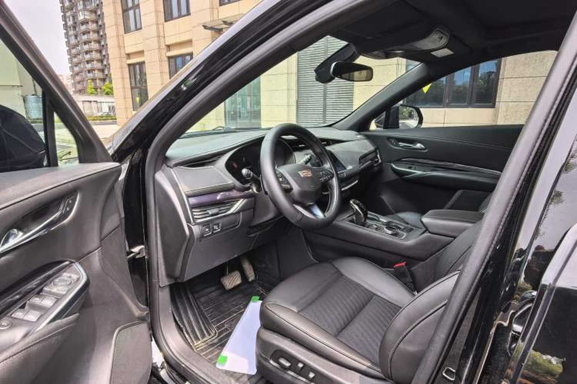 Used Cadillac XT4 2020 Revised Version 28T Two-Wheel Drive Tech Edition Interior 1