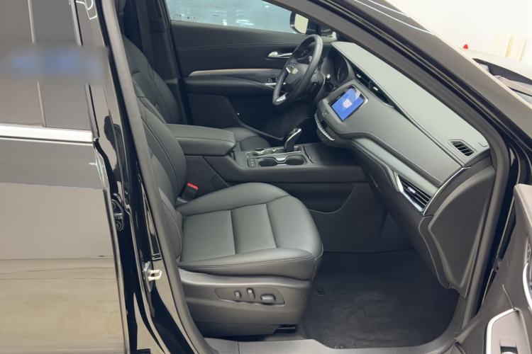 Used Cadillac XT4 2020 Revised Version 28T Two-Wheel Drive Luxury Edition Interior 12