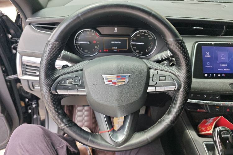 Used Cadillac XT4 2020 Revised Version 28T Two-Wheel Drive Tech Edition Interior 3