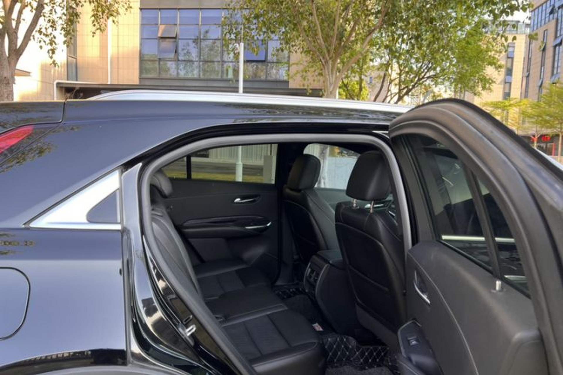 Used Cadillac XT4 2020 Revised Version 28T Two-Wheel Drive Tech Edition Interior 3