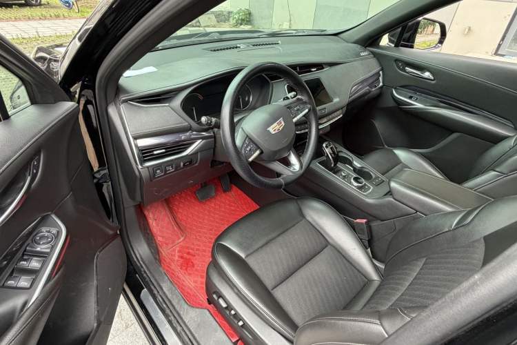 Used Cadillac XT4 2020 Revised Version 28T Two-Wheel Drive Tech Edition Interior 4