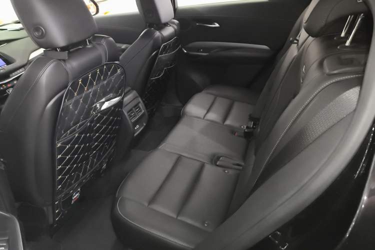 Used Cadillac XT4 2020 Revised Version 28T Two-Wheel Drive Leading Edition Interior 4
