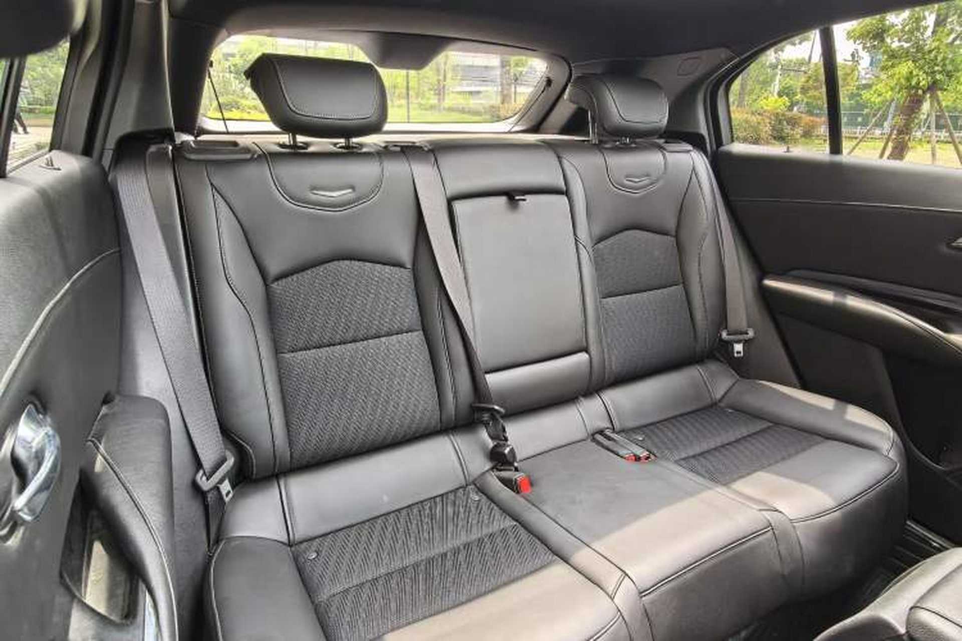 Used Cadillac XT4 2020 Revised Version 28T Two-Wheel Drive Tech Edition Interior 4