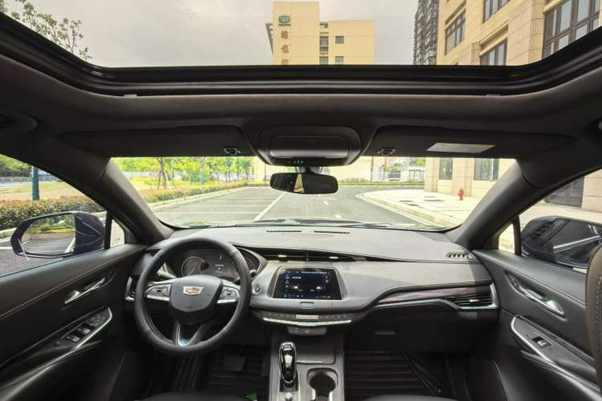 Used Cadillac XT4 2020 Revised Version 28T Two-Wheel Drive Tech Edition Interior 5