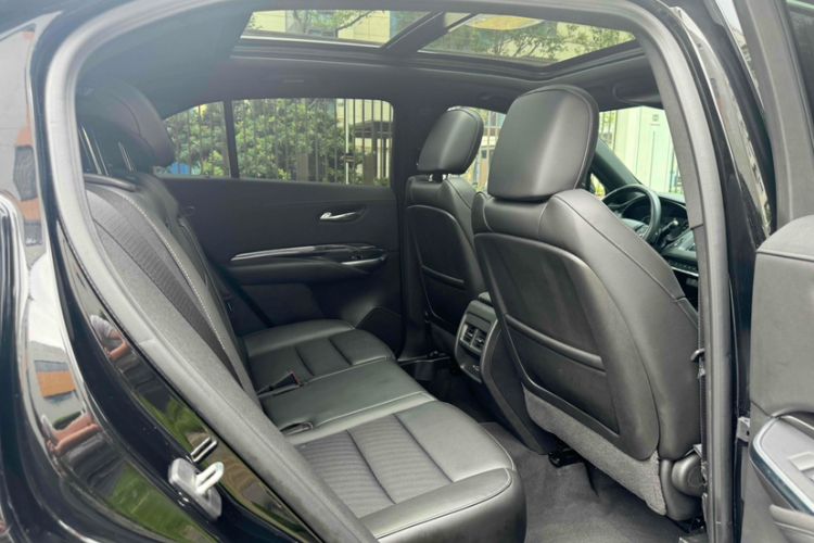 Used Cadillac XT4 2020 Revised Version 28T Two-Wheel Drive Tech Edition Interior 6