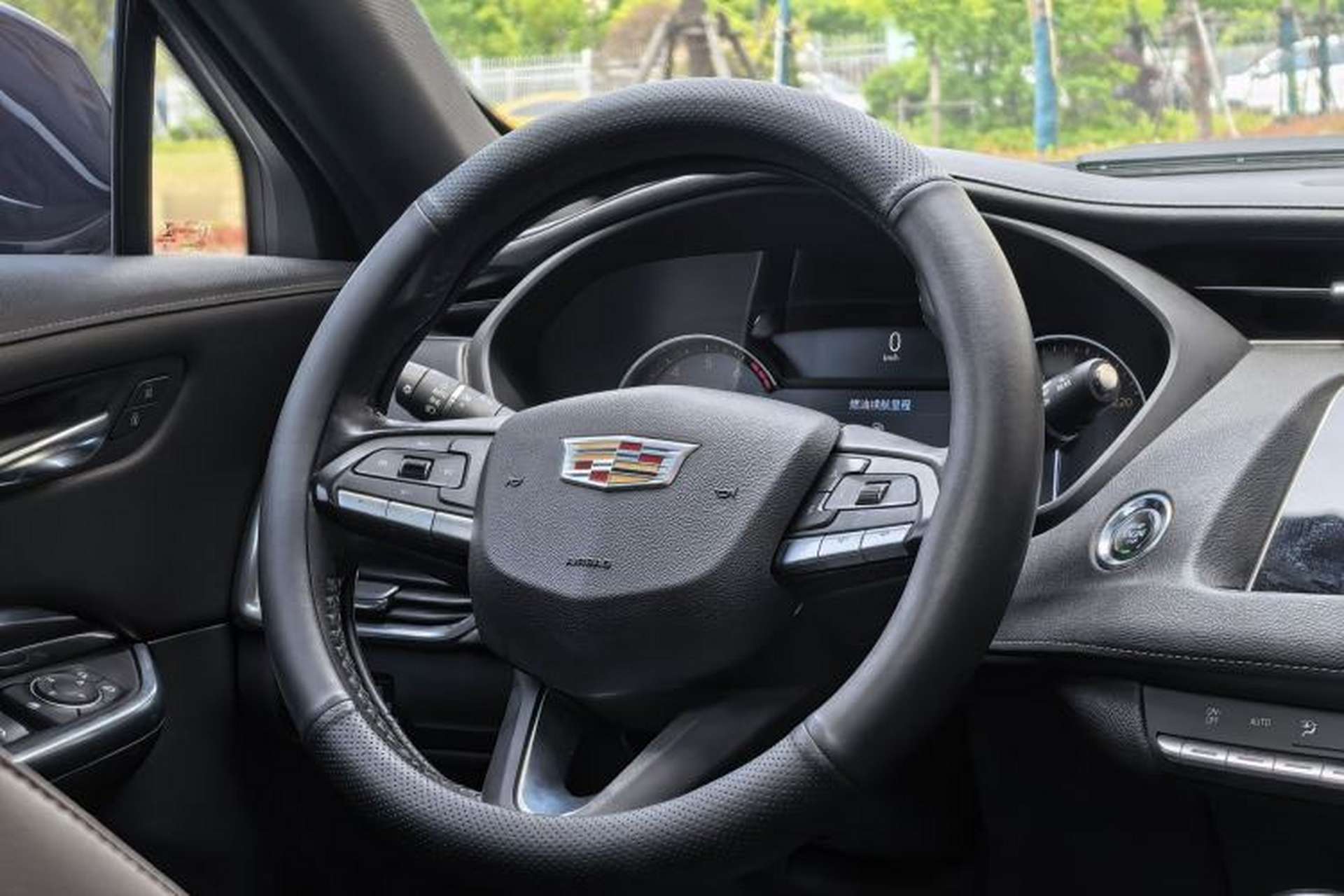Used Cadillac XT4 2020 Revised Version 28T Two-Wheel Drive Tech Edition Interior 8