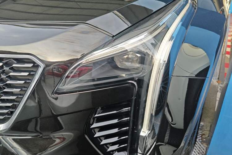 Used Cadillac XT4 2020 Revised Version 28T Two-Wheel Drive Leading Edition Left Front Headlight