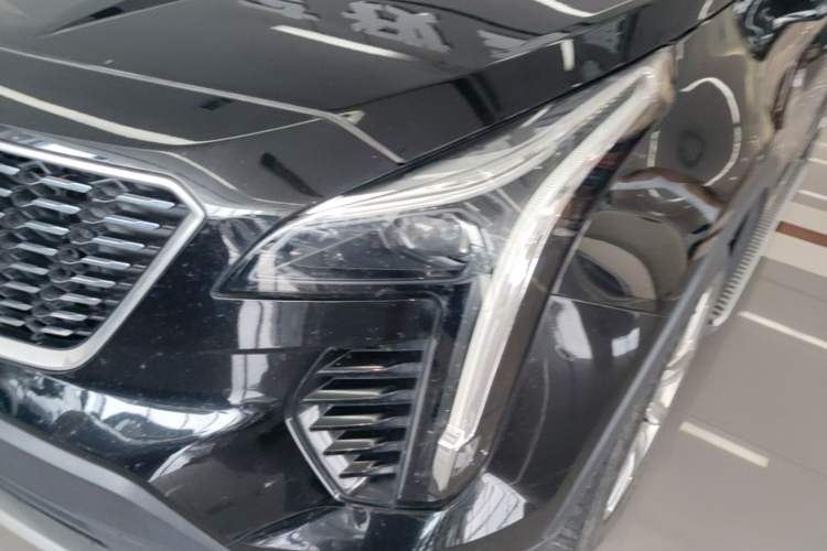 Used Cadillac XT4 2020 Revised Version 28T Two-Wheel Drive Luxury Edition Left Front Headlight