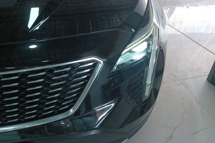 Used Cadillac XT4 2020 Revised Version 28T Two-Wheel Drive Leading Edition Left Front Headlight