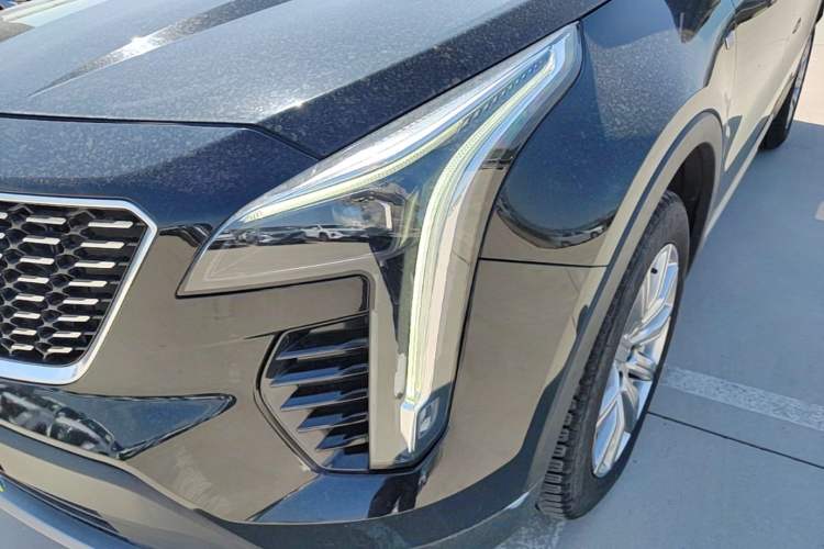 Used Cadillac XT4 2020 28T Two-Wheel-Drive Leading Version Left Front Headlight