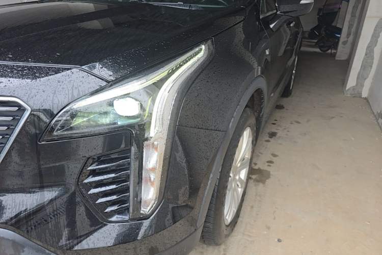 Used Cadillac XT4 2020 Revised Version 28T Two-Wheel Drive Tech Edition Left Front Headlight