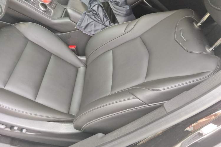 Used Cadillac XT4 2020 Revised Version 28T All-Wheel Drive Leading Edition Left Front Seat