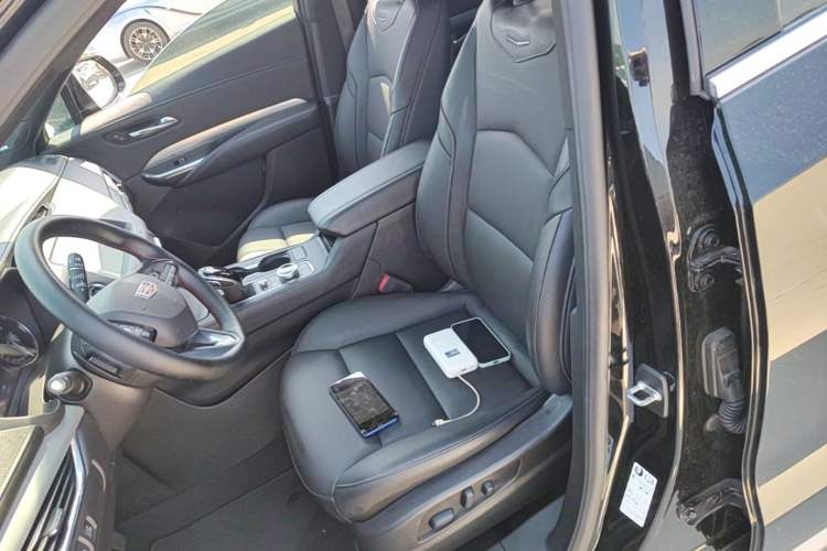 Used Cadillac XT4 2020 28T Two-Wheel-Drive Leading Version Left Front Seat